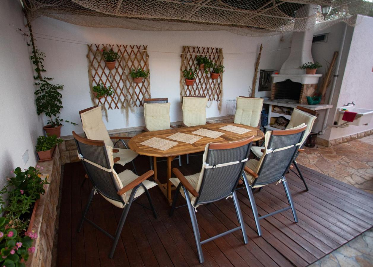 Apartments Ljubo Stari Grad  Kültér fotó