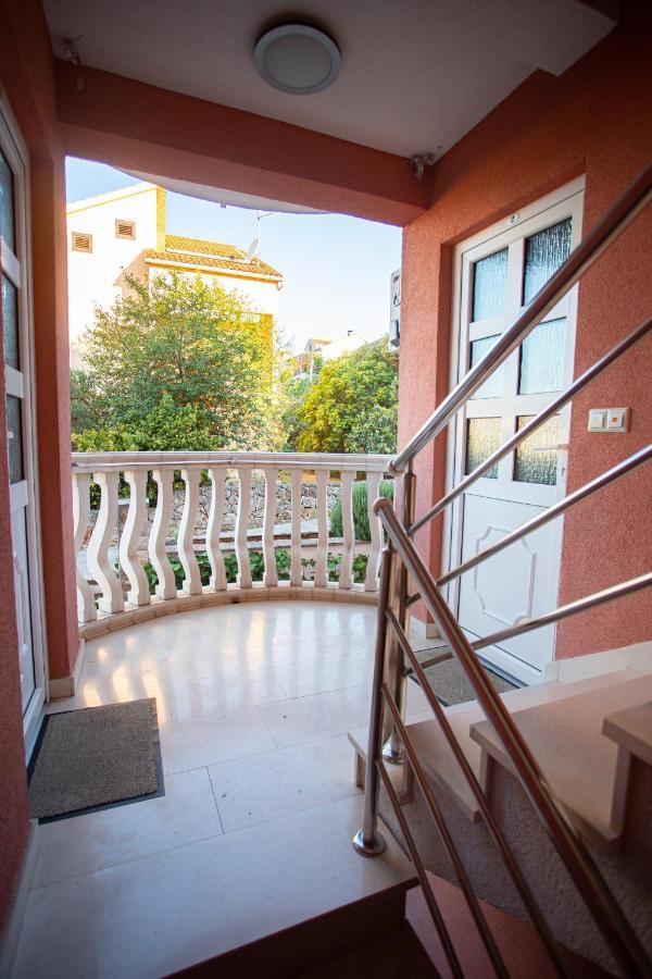 Apartments Ljubo Stari Grad  Kültér fotó