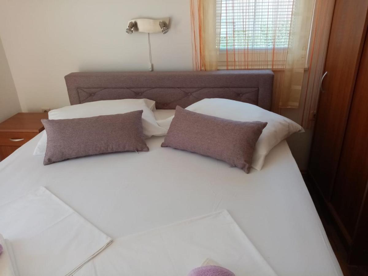 Apartments Ljubo Stari Grad  Kültér fotó